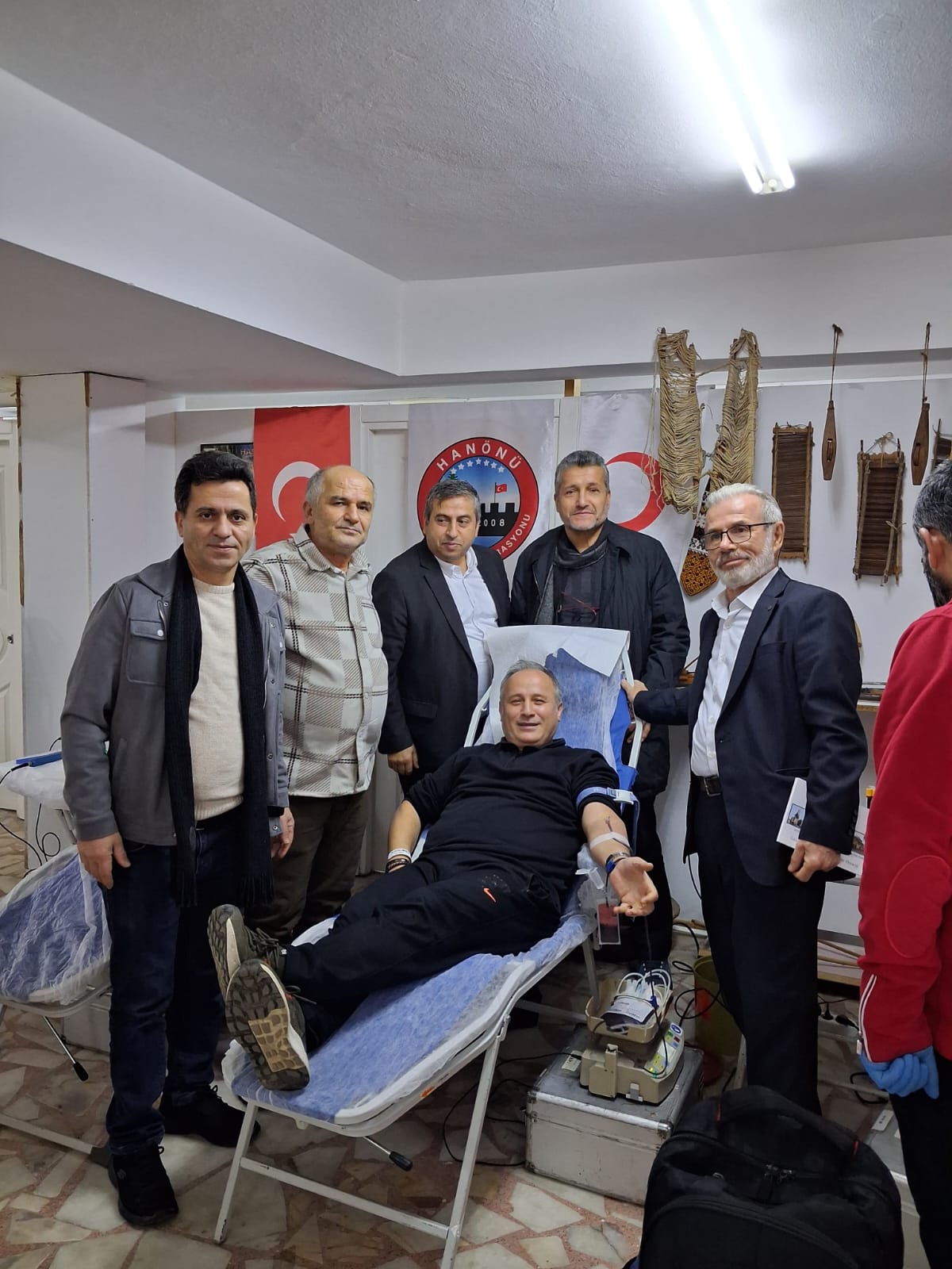Yeniceköyü derneği olarak Kızılay,a kan bağışında bulunduk
